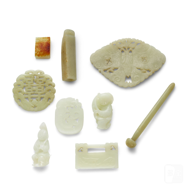 清及更晚 玉飾一組九件 | A GROUP OF NINE SMALL JADE CARVINGS